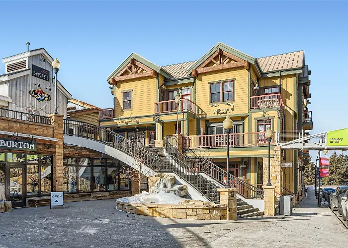 Walk To Main Street - Walk To Town Ski Lift Access, Hot Tub, Perfect Location!
