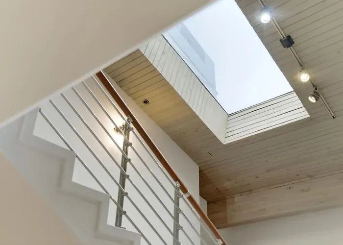 Silverking Mountainside Penthouse Suite